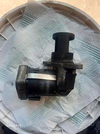 valvola EGR mercedes c220. 