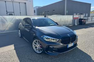 Bmw 118 118d 5p. Msport