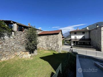 Rustico / Casale di 94 m² a Piantedo