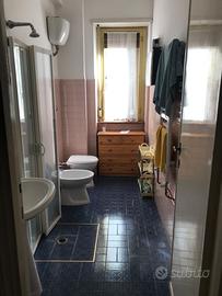 Camera con bagno privato
