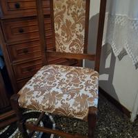 Sedia in legno imbottita