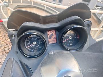 Yamaha X-Max 250 Sport