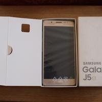 Samsung Galaxy J5 colore dorato CHE NON SI ACCENDE