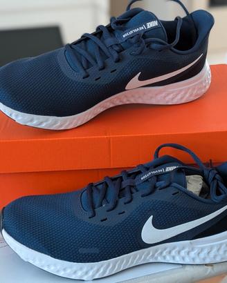 Nike Revolution 5 nuove mai indossate 43 (9,5)