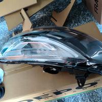 faro anteriore sx Renault Clio 4