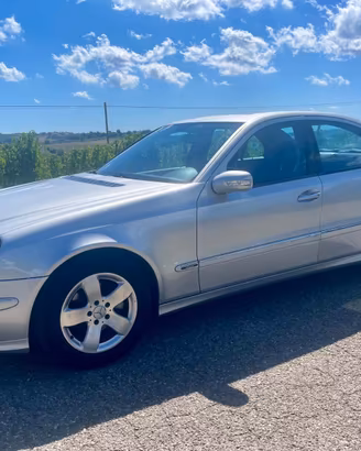 Mercedes E 270