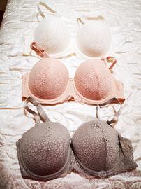 Reggiseni leggermente imbottiti