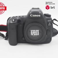 Canon EOS 5D Mark IV