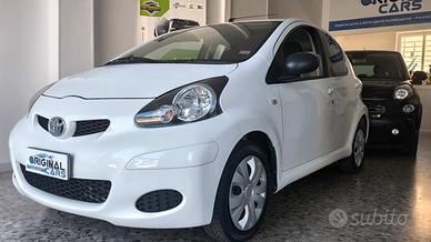 Toyota Aygo 1.0 12V VVT-i 5 porte Sol Connect