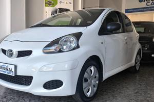 Toyota Aygo 1.0 12V VVT-i 5 porte Sol Connect