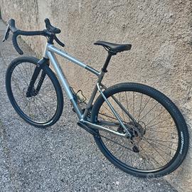 gravel Focus Atlas taglia s