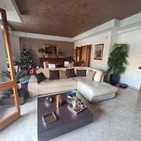 6 VANI: VIA PRAGA ZONA STRASBURGO In elegante stab