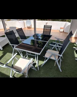 Tavolo da esterno con sedie reclinabili...leggi 