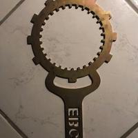 Attrezzo smontaggio campana frizione CT020