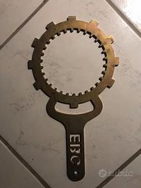 Attrezzo smontaggio campana frizione CT020