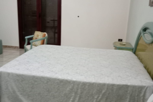 A Mazara vicino lungo mare camera