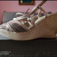 Décolleté con zeppa "Nero Giardini" 