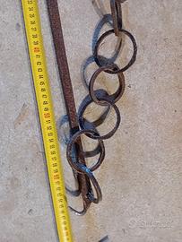 Catena in ferro battuto