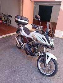 Honda NC 750X DCT 2018 Bianca 28500 Km