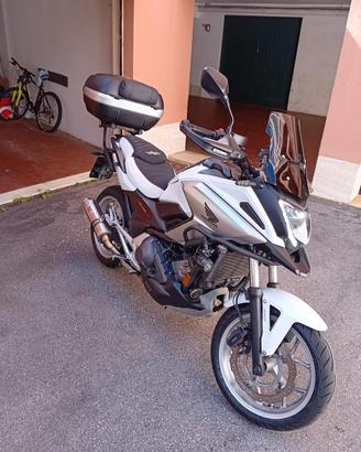 Honda NC 750X DCT 2018 Bianca 28500 Km