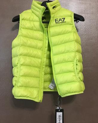 Giubbotto smanicato EA7 per 10 anni 140 cm.