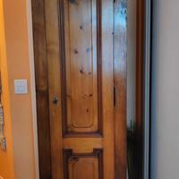 Armadio in legno massello