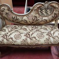 Divanetto panca barocchetto tessuto panna.