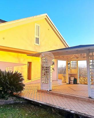 VILLA SINGOLA A FROSINONE