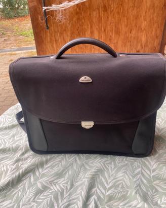 Elegante borsa da lavoro ventiquattrore Samsonite!