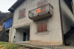 Case indipendente a Bovegno