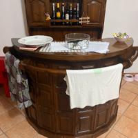 Mobile bar in legno