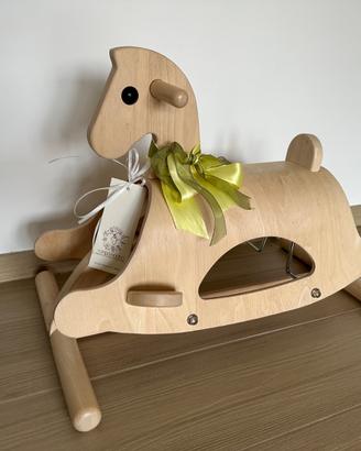 Cavallo a dondolo