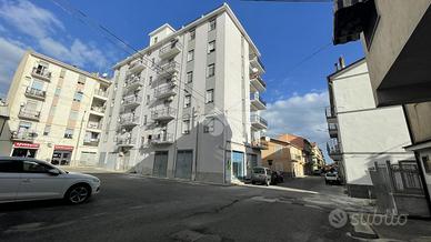 MAGAZZINO A CORIGLIANO-ROSSANO