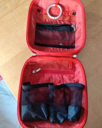Necessaire rigido Ikea family 