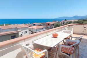 Cala Gonone app.ti con terrazza o balcone