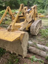 MF200 pala cingolata retroescavatore Massey Fergus