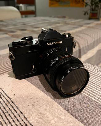 Macchina fotografica NIKKORMAT NIKON analogica