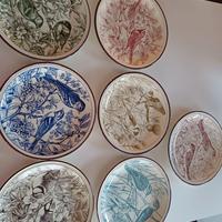 Sette piatti della collezione Amici del mattino