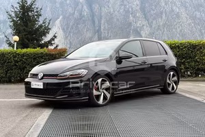 VOLKSWAGEN Golf GTI Performance 2.0 245 CV TSI DSG