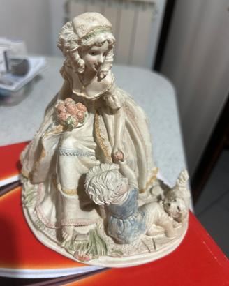 Statuetta ceramica damina
