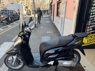 Honda SH 300 - 2007 NERO - PERMUTE