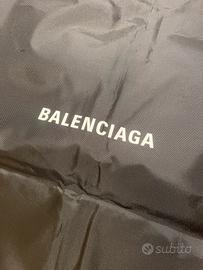 Porta abito Balenciaga