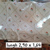 tovaglia vintage di lino con ricami colorati