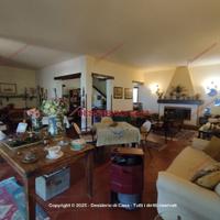 Casa, Castellana Sicula.