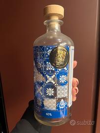 Bottiglia vuota gin World Gin Awards
