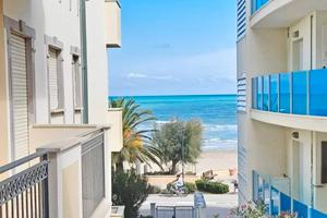 Fronte mare 1-13 Giugno e 24-31 Agosto