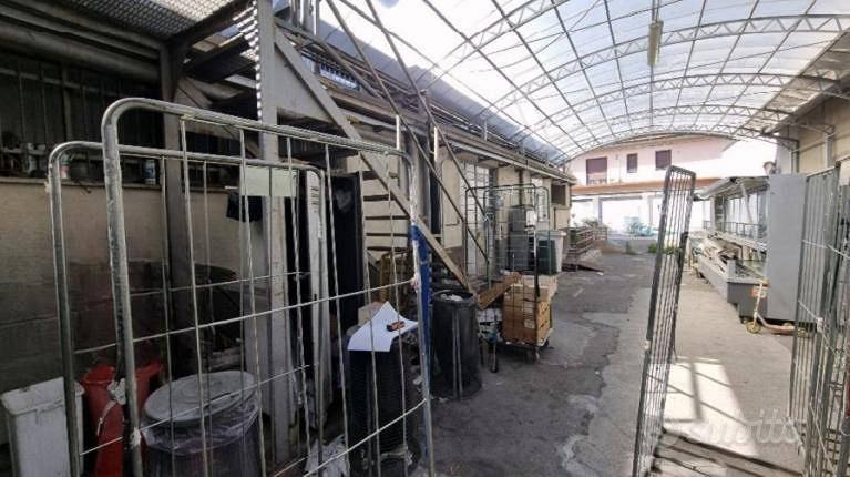 Immobile in asta di 770 m² con 1 locale a Canegrat - Altro