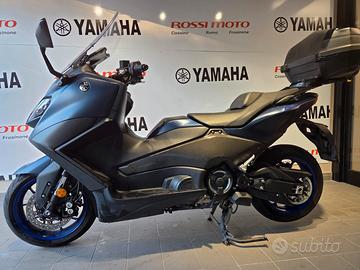 YAMAHA TMAX 560 2023