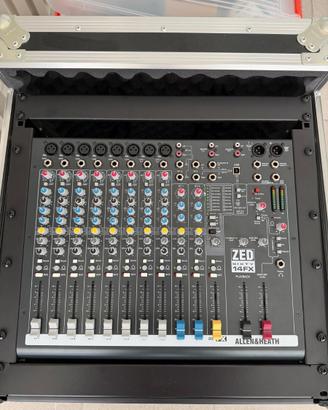 Mixer Allen & Heath ZED60-14FX + Flight Case Proel