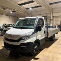 Iveco daily 35C14 autocarro